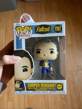 Funko Chase Cooper Howard Pop! Television Vinyl Figure - Blue & Yellow
